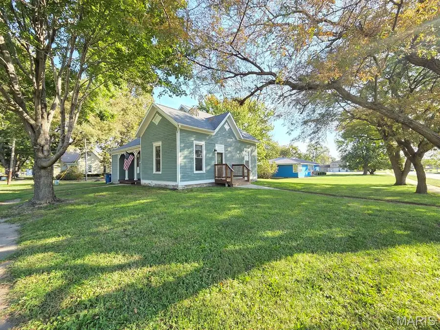 614 White Street, Canton, MO 63435 - #3