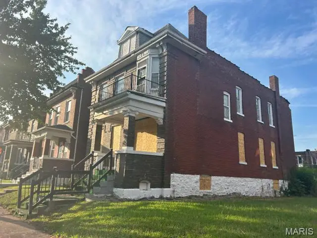 3950 Palm Street, Saint Louis, MO 63107 - #2