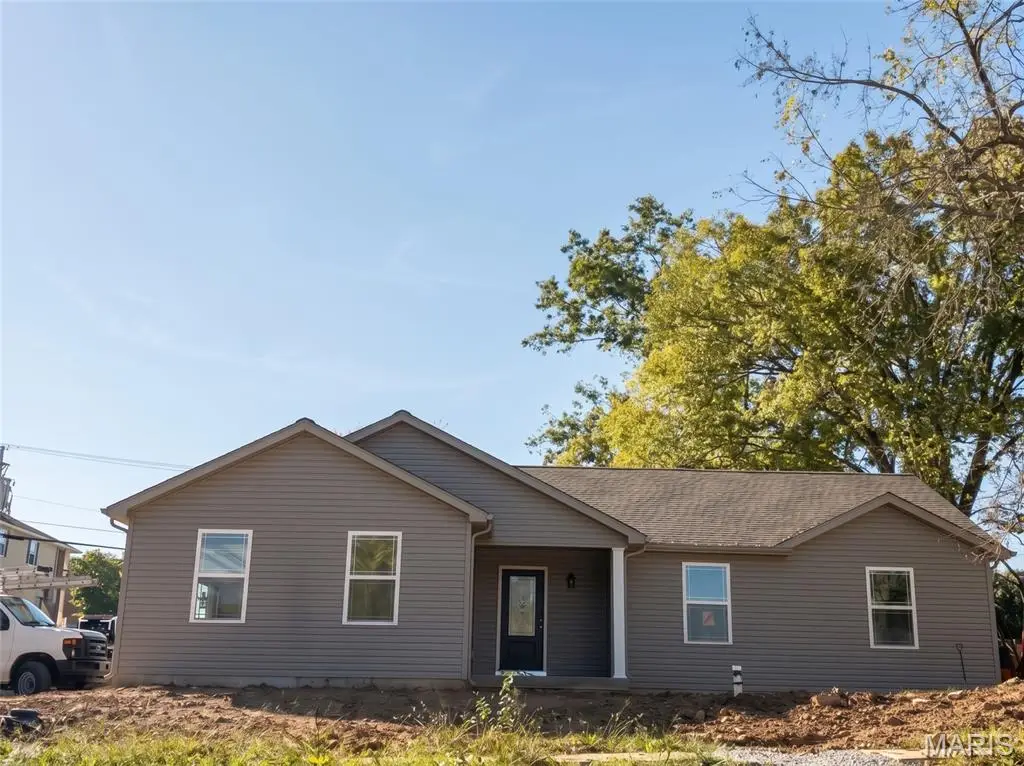 201 N West Street, Warrenton, MO 63383 - #1