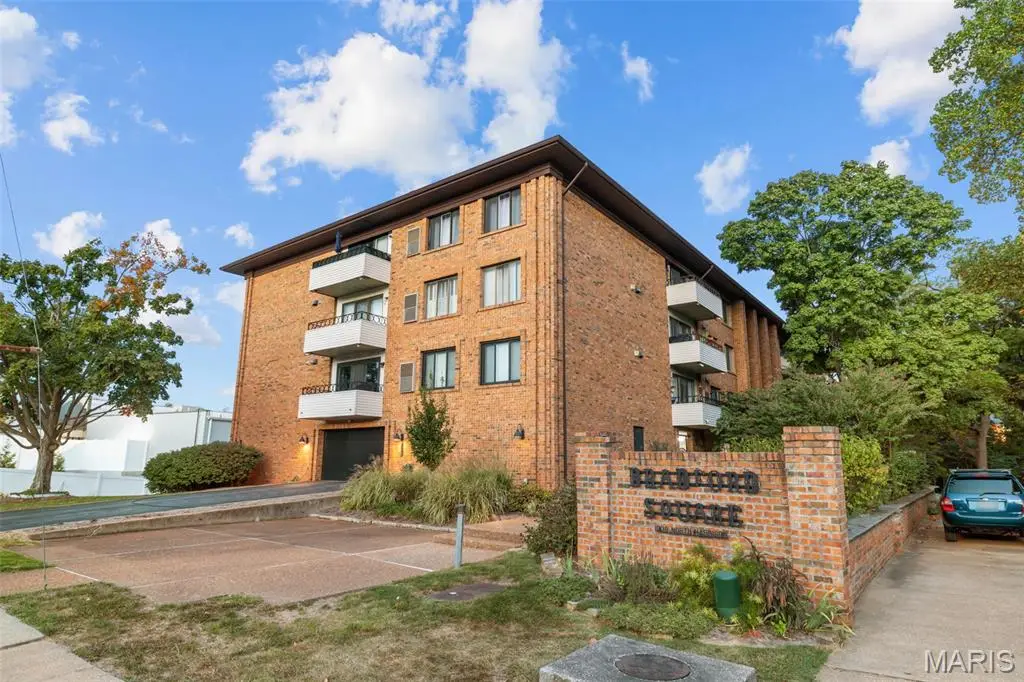 1030 N Harrison Avenue #403, Kirkwood, MO 63122 - #1
