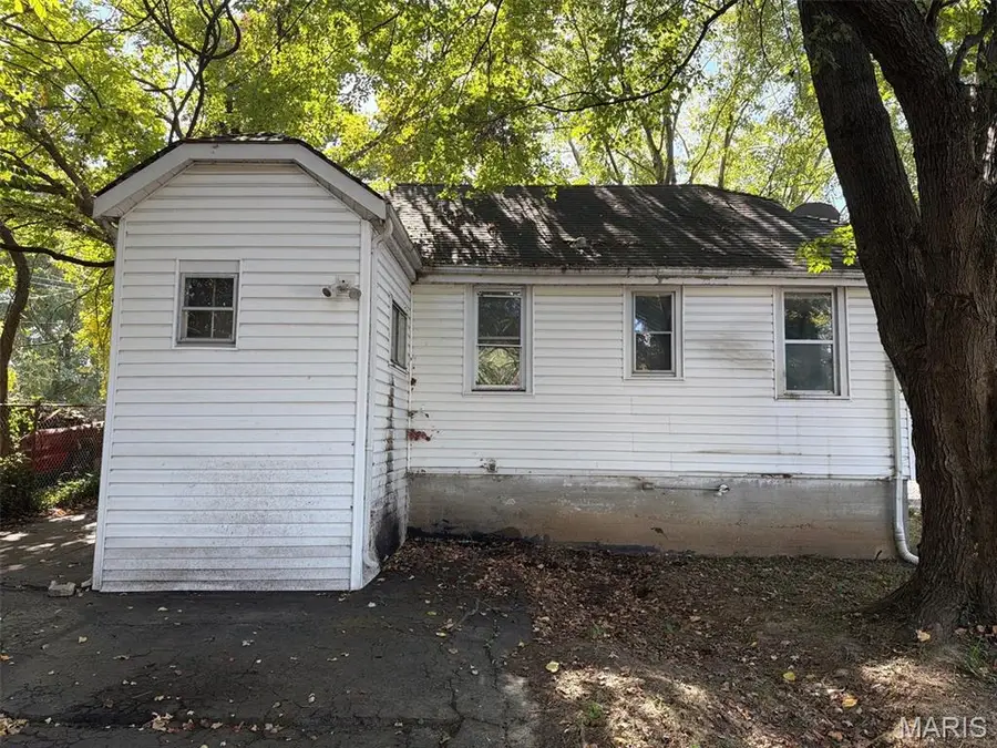 451 Northridge Drive, Saint Louis, MO 63137 - #3