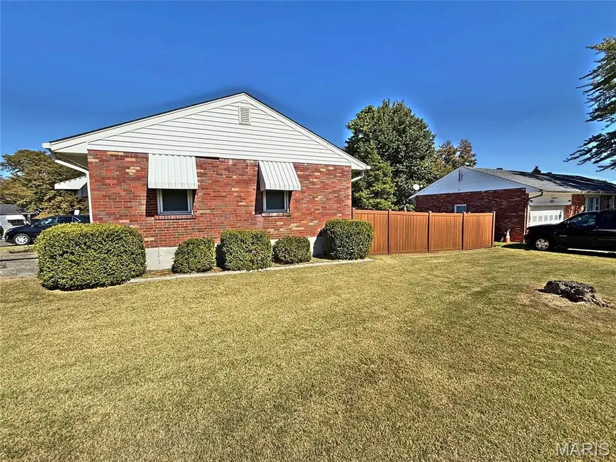 8704 Agate Court, Saint Louis, MO 63136 - #3