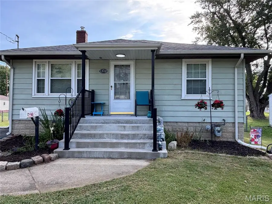 1512 Douglas Avenue, Collinsville, IL 62234 - #2