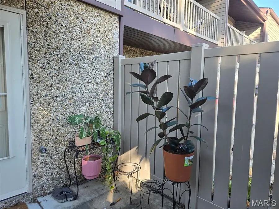 1503 Poplar Street #8, Highland, IL 62249 - #3