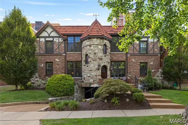 731 Westwood #1N, Clayton, MO 63105