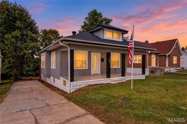 1321 Weleba Avenue, St Louis, MO 63121