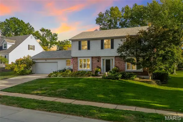 15610 Cedarmill Drive, Chesterfield, MO 63017