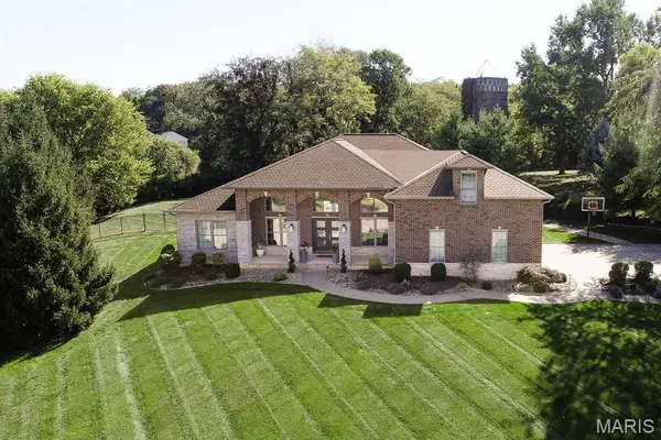 2921 Titleist Drive, Belleville, IL 62220