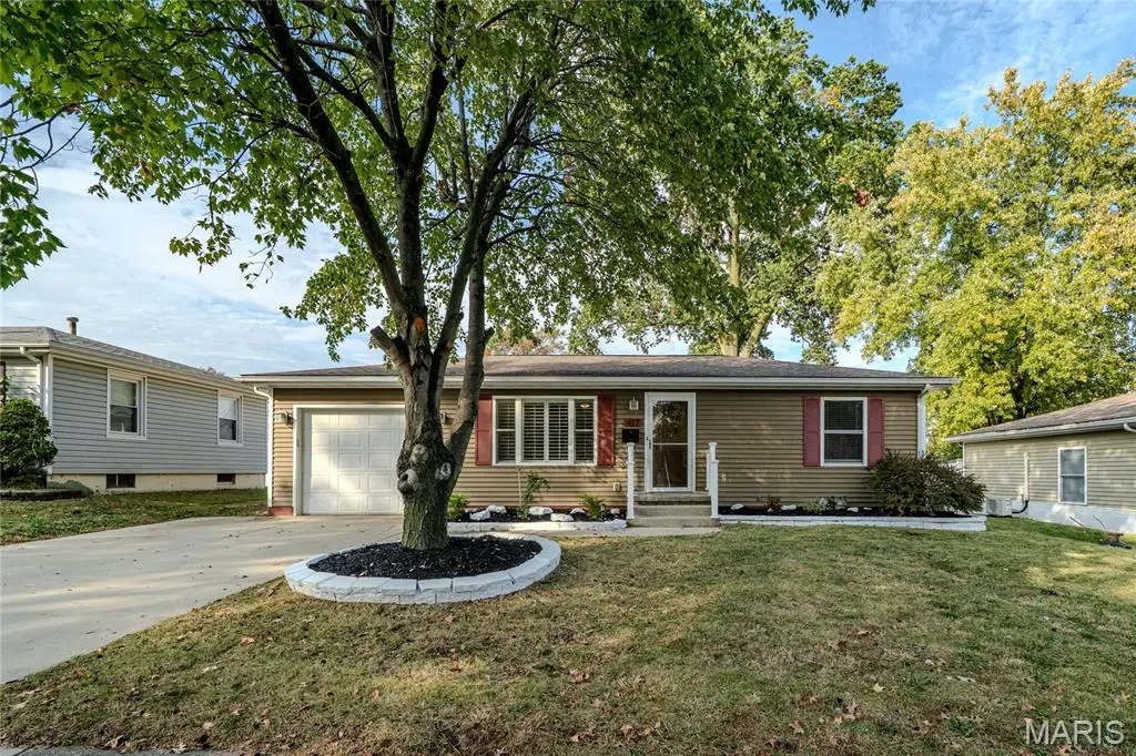 417 Notre Dame Avenue, Edwardsville, IL 62025 - #1
