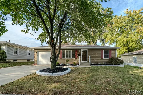 417 Notre Dame Avenue, Edwardsville, IL 62025