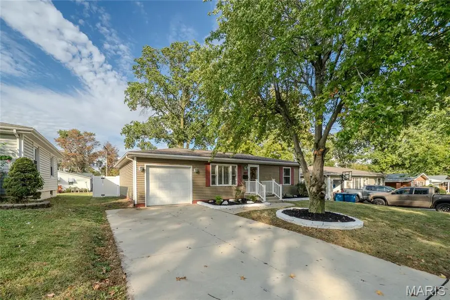 417 Notre Dame Avenue, Edwardsville, IL 62025 - #3