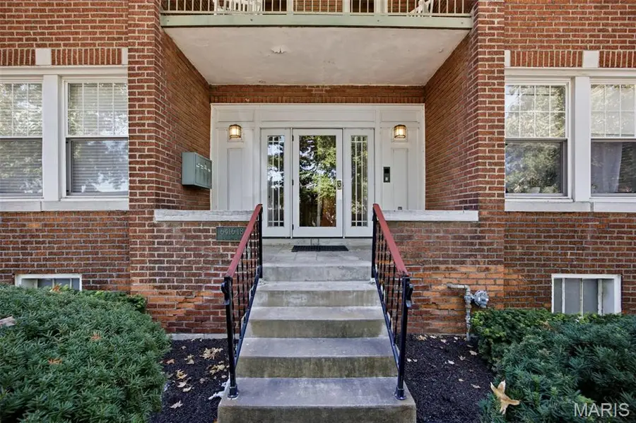 6416 Alamo Avenue #2E, Saint Louis, MO 63105 - #2