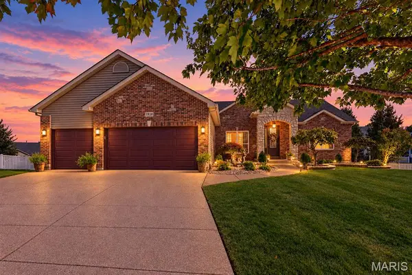 1918 Homefield Prairie Court Court, O'Fallon, MO 63366