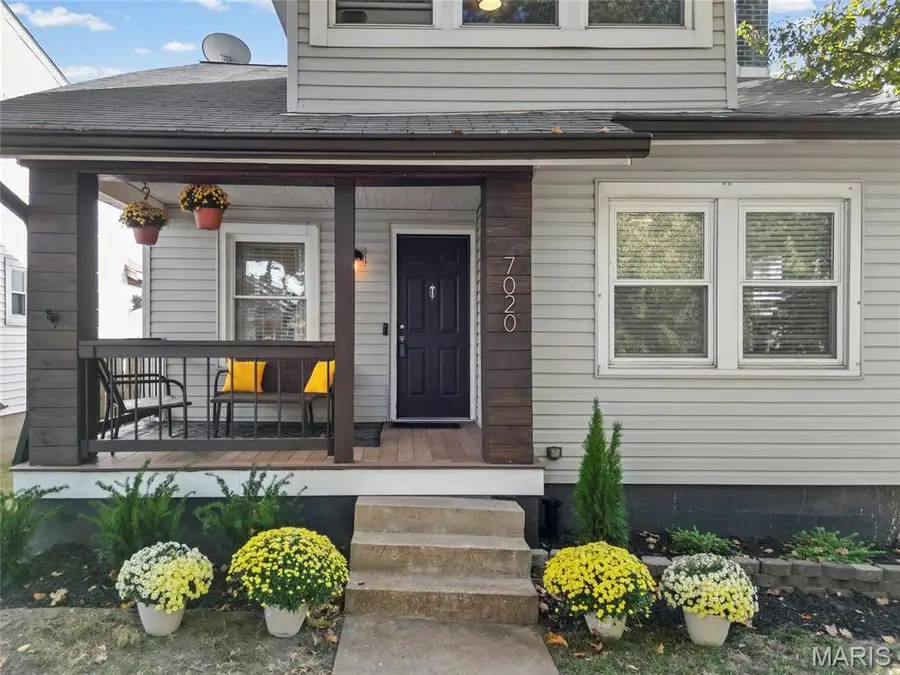 7020 Sutherland Avenue, Saint Louis, MO 63109 - #2