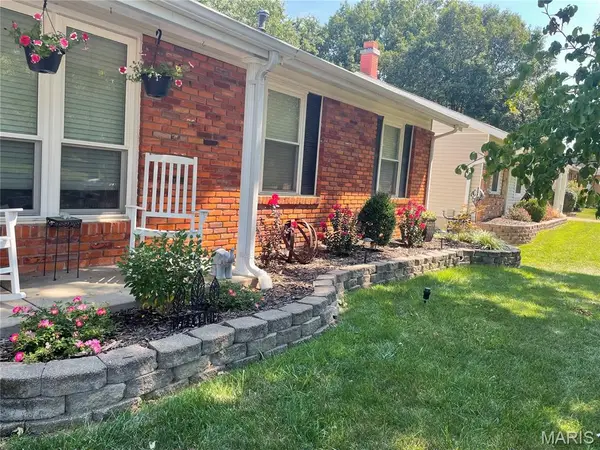 1219 Dorne Drive, Ballwin, MO 63021