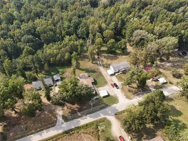 897 County Road 605, Poplar Bluff, MO 63901