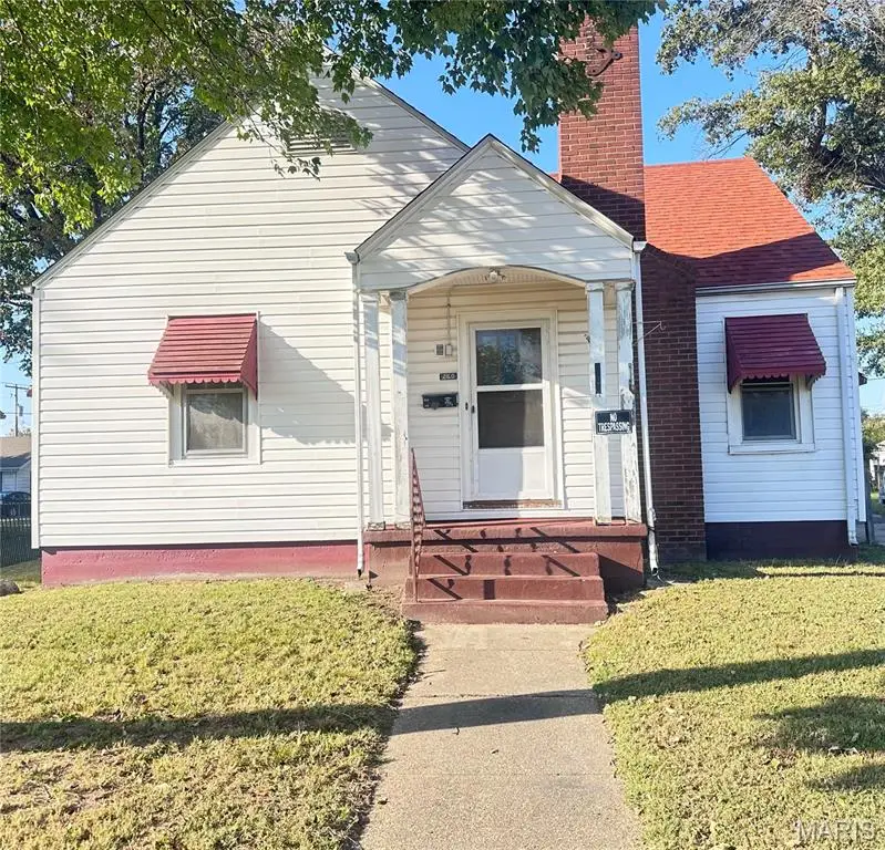 260 E Gladys Street, Sikeston, MO 63801 - #1
