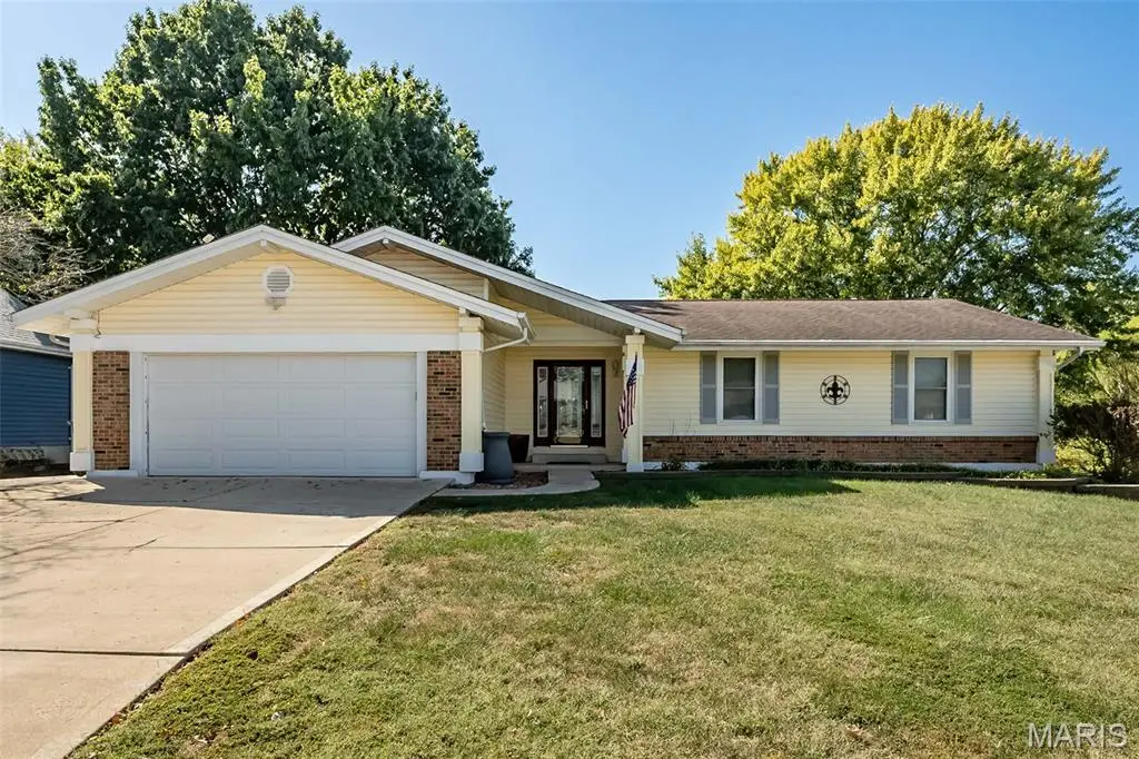 22 Carriage Way W, Saint Peters, MO 63376 - #1