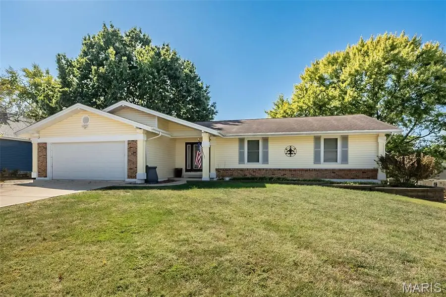 22 Carriage Way W, Saint Peters, MO 63376 - #2