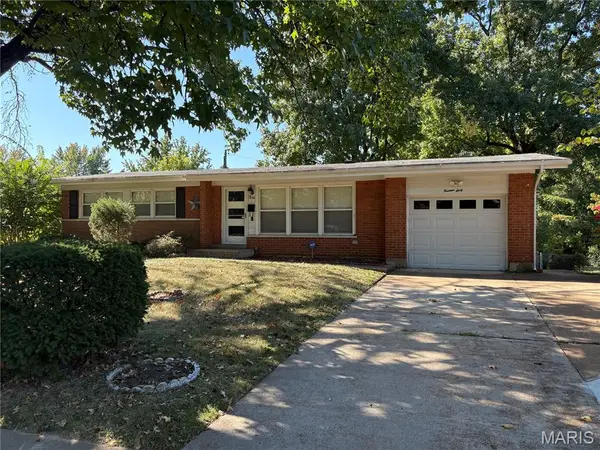 1460 Wadsworth Drive, Florissant, MO 63031