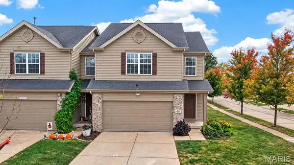 60 Country Field Court, Lake St Louis, MO 63367