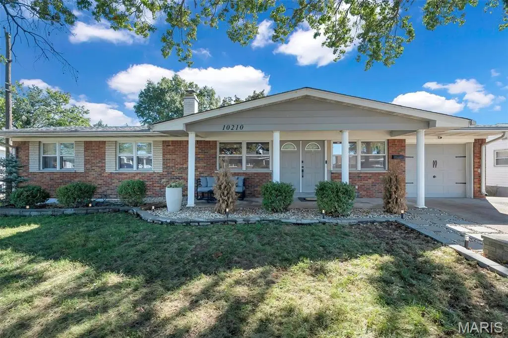 10210 Mullally Drive, Saint Louis, MO 63123 - #1