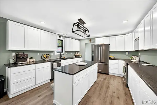 213 Flora Street, Iberia, MO 65486