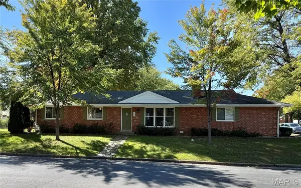 35 Connie Drive, St Charles, MO 63301