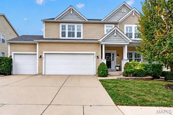 138 S Brighton Park Court, St Charles, MO 63303