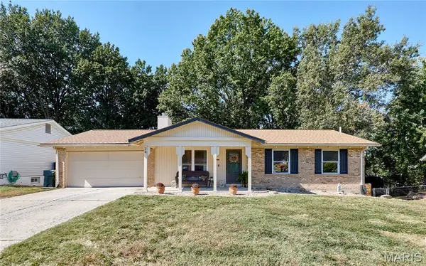 24 Lemon Tree Drive, St Peters, MO 63376