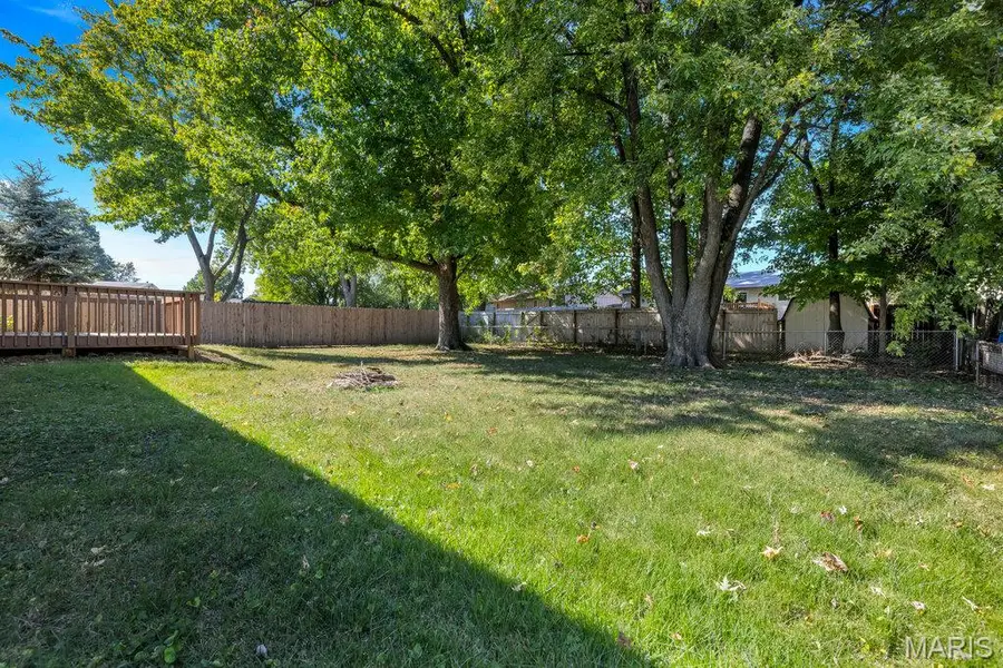 15 Country Hill Road, Saint Peters, MO 63376 - #2