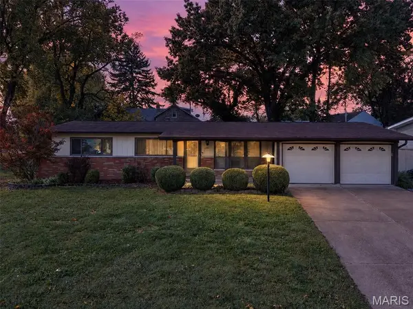 1200 Coronation Drive, St Louis, MO 63125