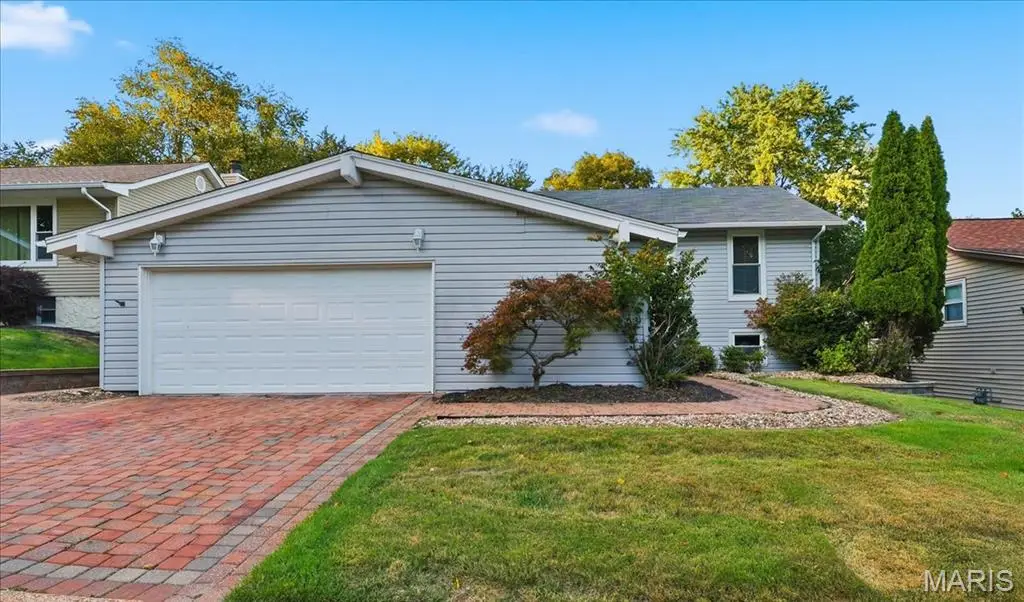 12243 Foxpoint Drive, Maryland Heights, MO 63043 - #1