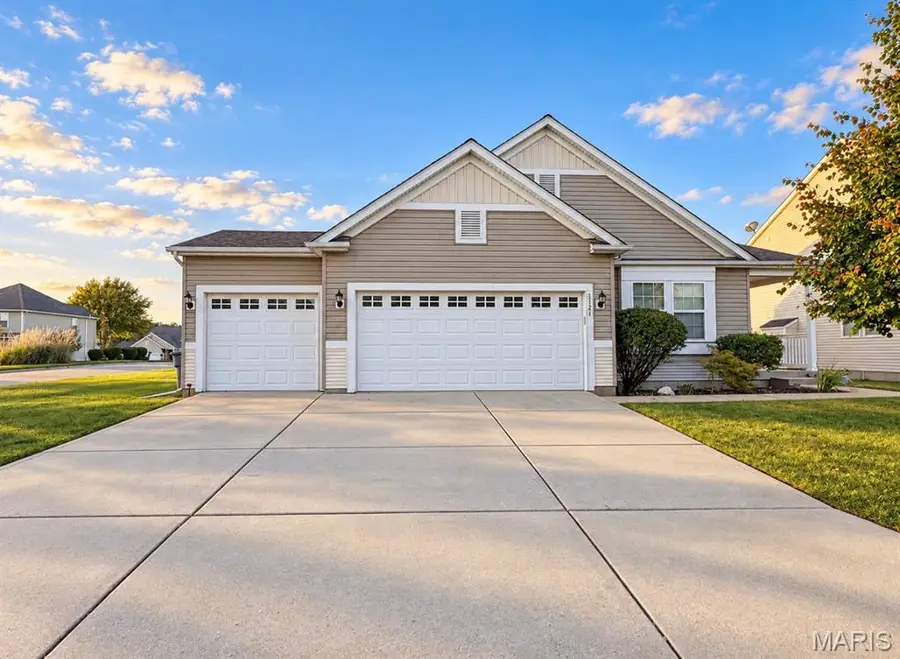 3121 Grace Hill Drive, Lake Saint Louis, MO 63367 - #2