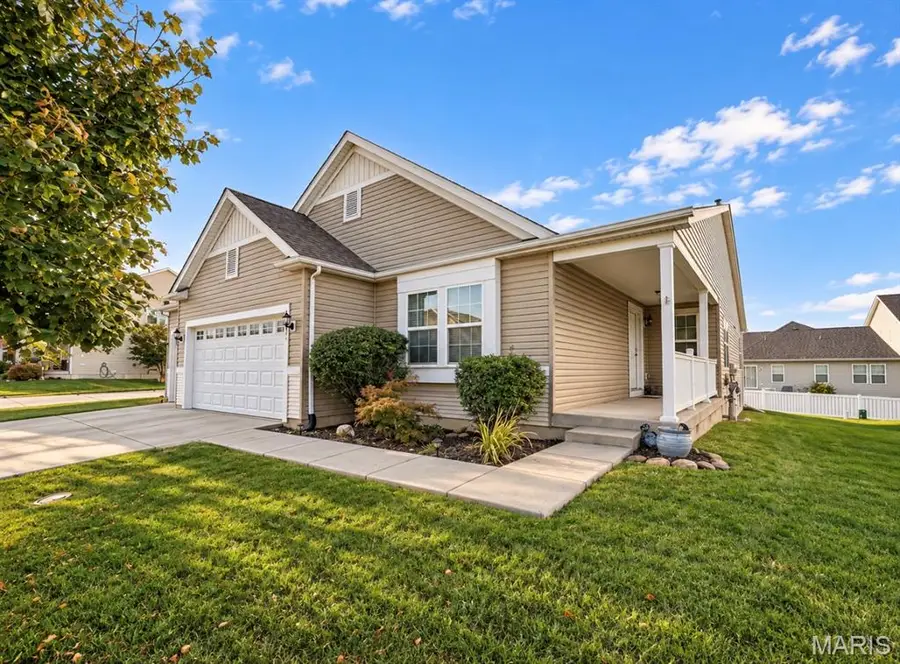 3121 Grace Hill Drive, Lake Saint Louis, MO 63367 - #3