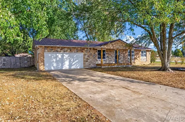 2096 Highland Street, Lebanon, MO 65536