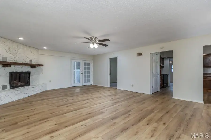 13 Lake Drive, Lebanon, MO 65536 - #3