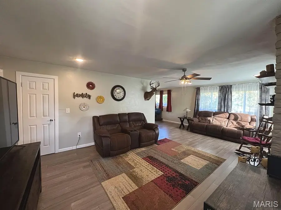 407 Lee Avenue, Richland, MO 65556 - #3