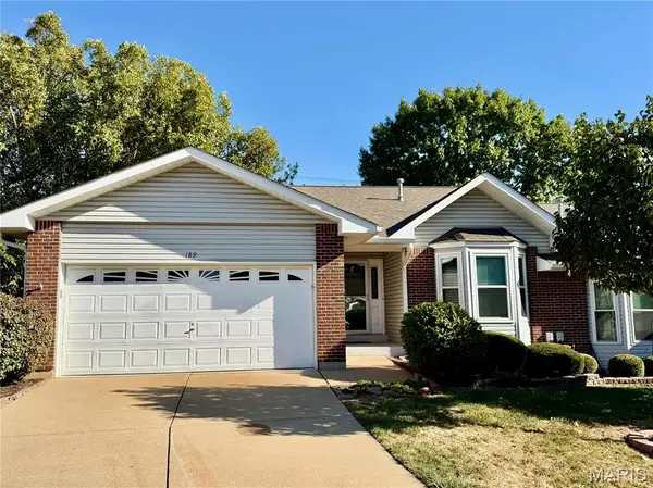 189 Southern Oaks Drive, St Charles, MO 63303