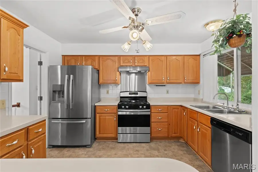 353 Bellestri Dr., Ballwin, MO 63021 - #2