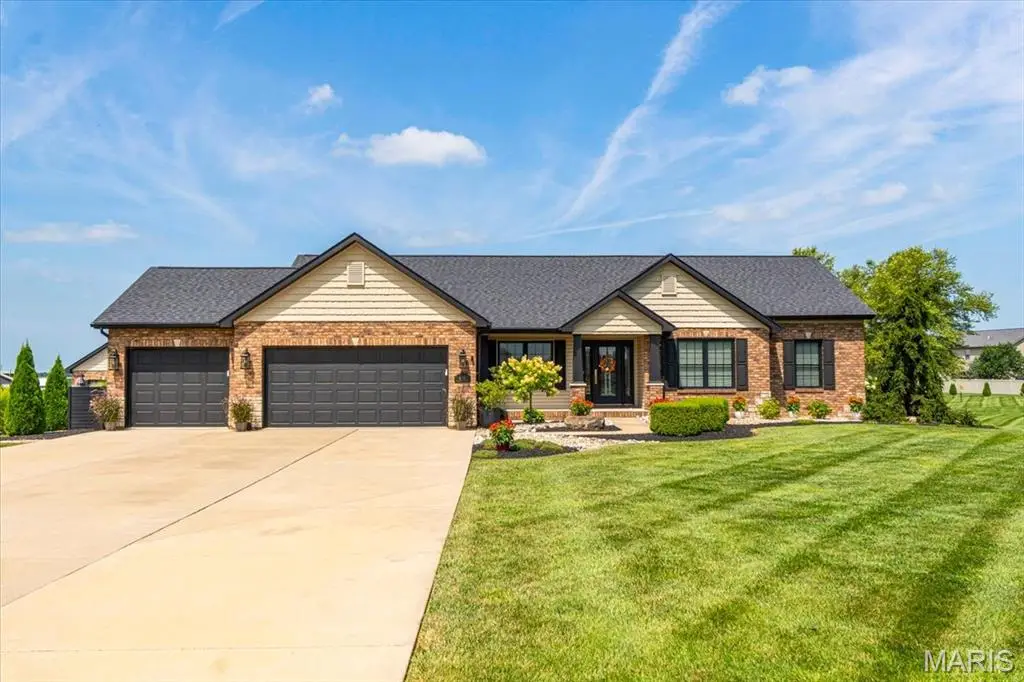 4119 Summer Oak Drive, Smithton, IL 62285 - #1