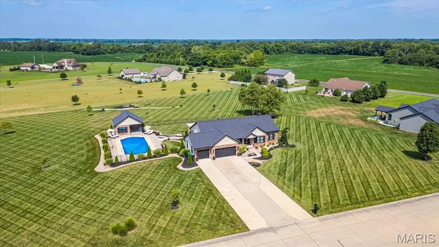 4119 Summer Oak Drive, Smithton, IL 62285 - #3