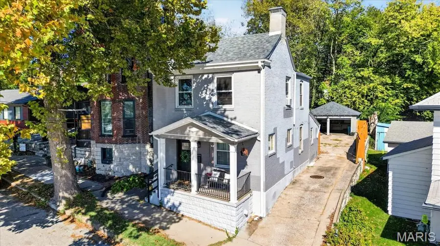 612 E 4th Street, Alton, IL 62002 - #2