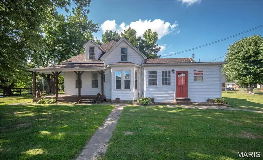 1924 High Street, Chester, IL 62233 - #3
