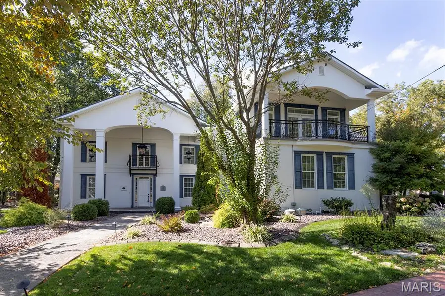 631 Livingston Street, Carlyle, IL 62231 - #2