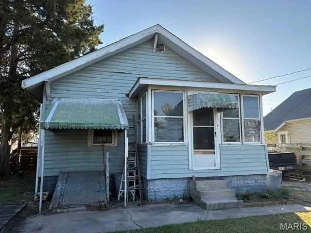 117 N Pence Street, East Alton, IL 62024 - #3