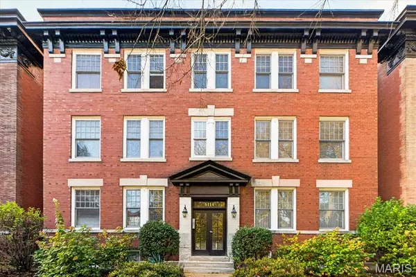 6114 Washington Boulevard #202, St Louis, MO 63112