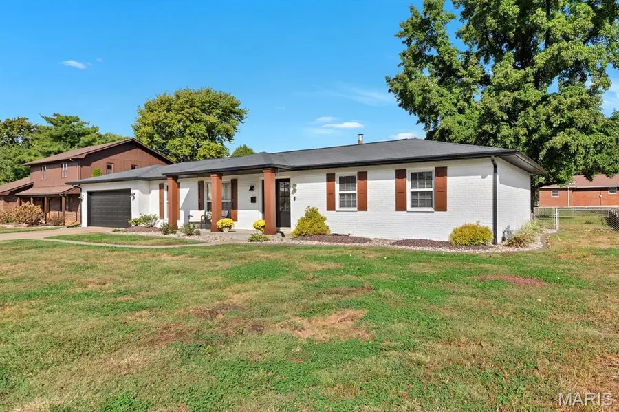 2525 Westmoreland Drive, Granite City, IL 62040 - #2