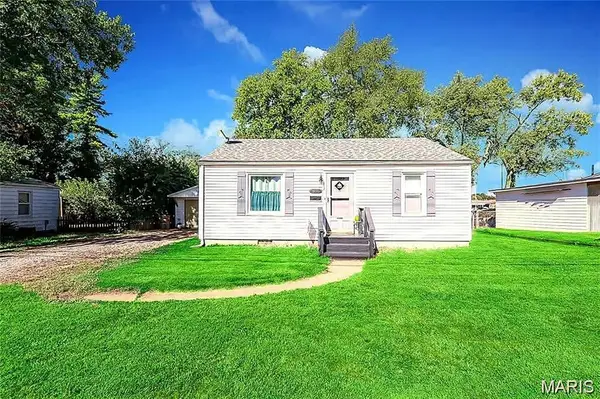 805 Victory Drive, Collinsville, IL 62234