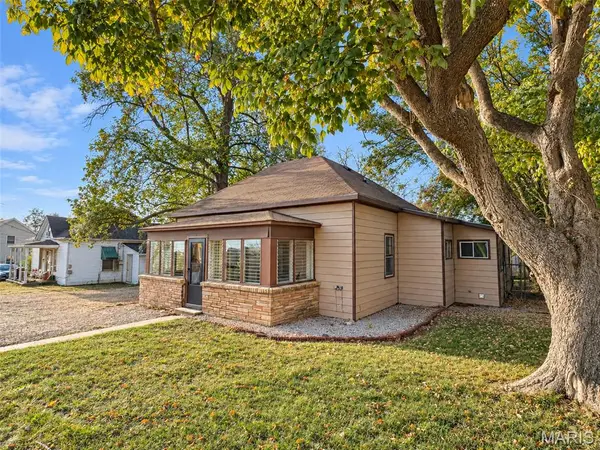 315 E Washington Street, Cuba, MO 65453